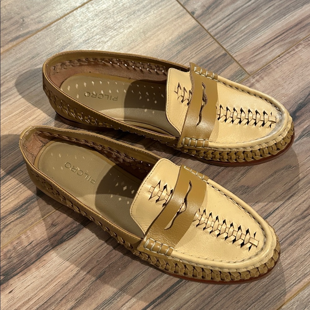 Pilcro Anthropologie Tan and Brown Loafers